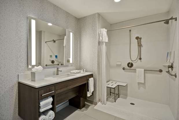 Images Home2 Suites by Hilton Fairview/Allen