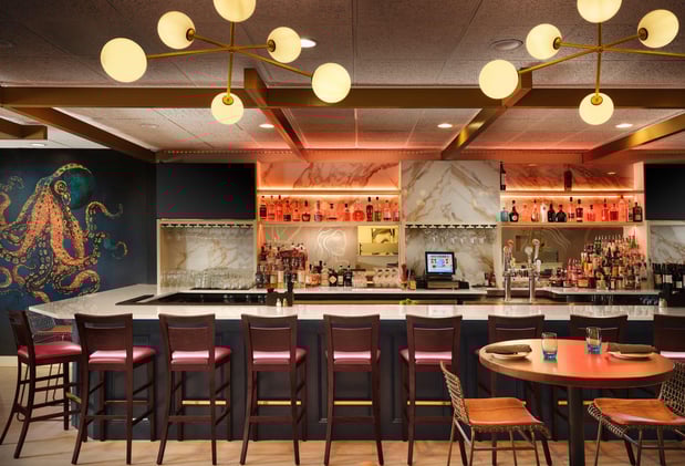 Images Holiday Inn & Suites Boston-Peabody by IHG