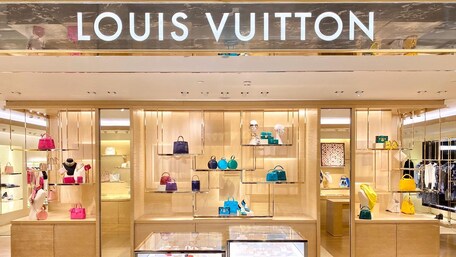 Louis Vuitton Harrods Superbrands London 020 7998 6286
