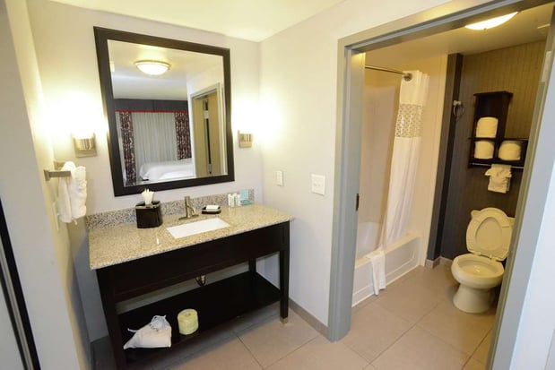 Images Hampton Inn & Suites Albany At Albany Mall