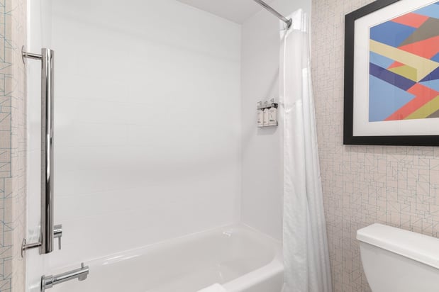 Images Holiday Inn Express & Suites Coralville by IHG