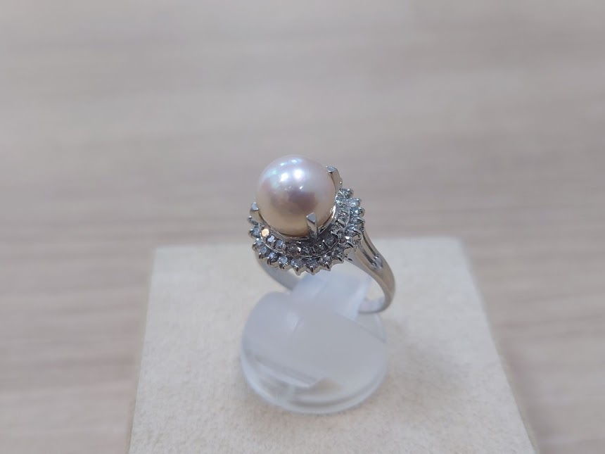 Images KOMEHYO（コメ兵）買取センターThe Kitahama PLAZA