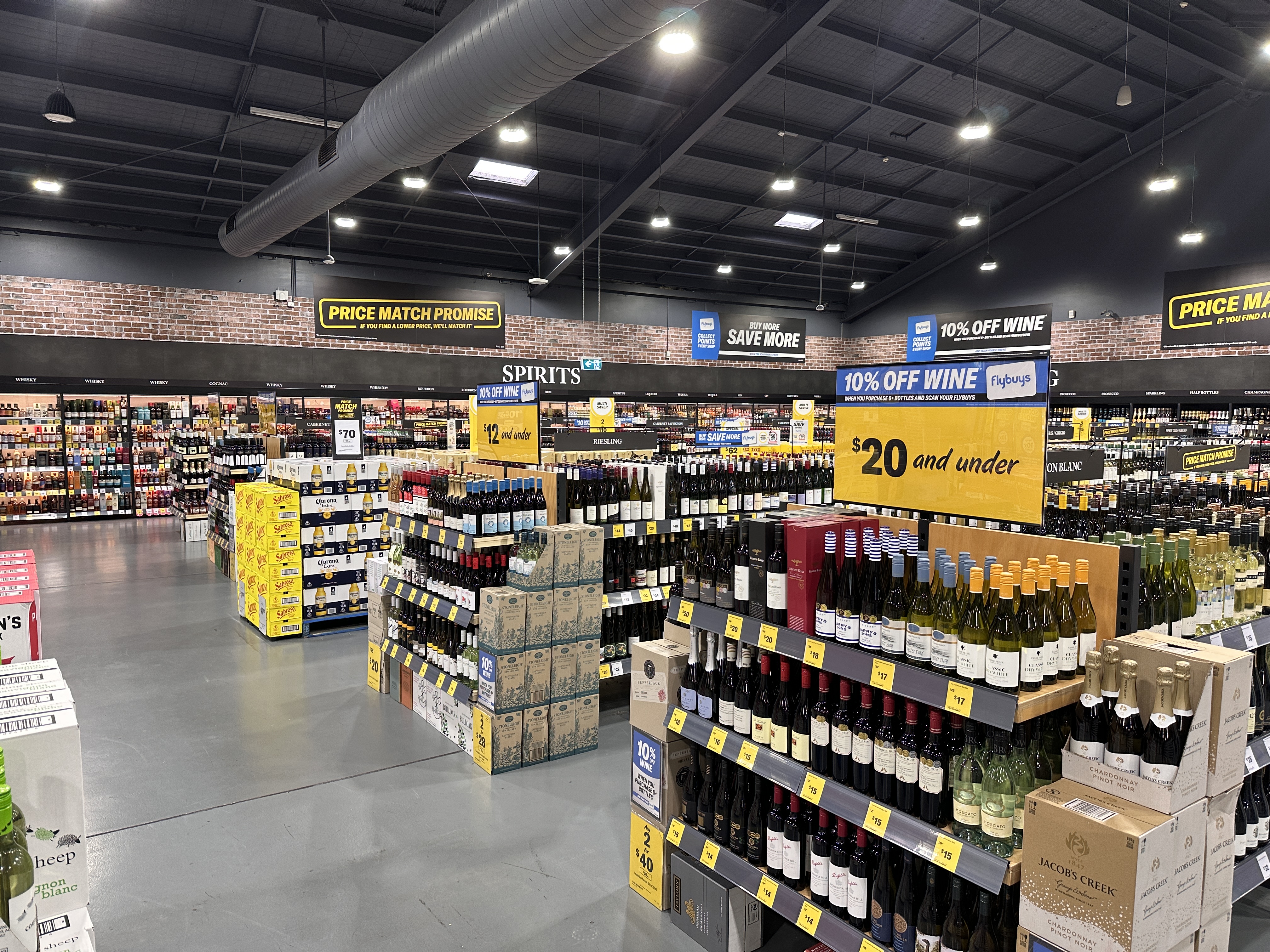 Images Liquorland Warehouse Maroochydore