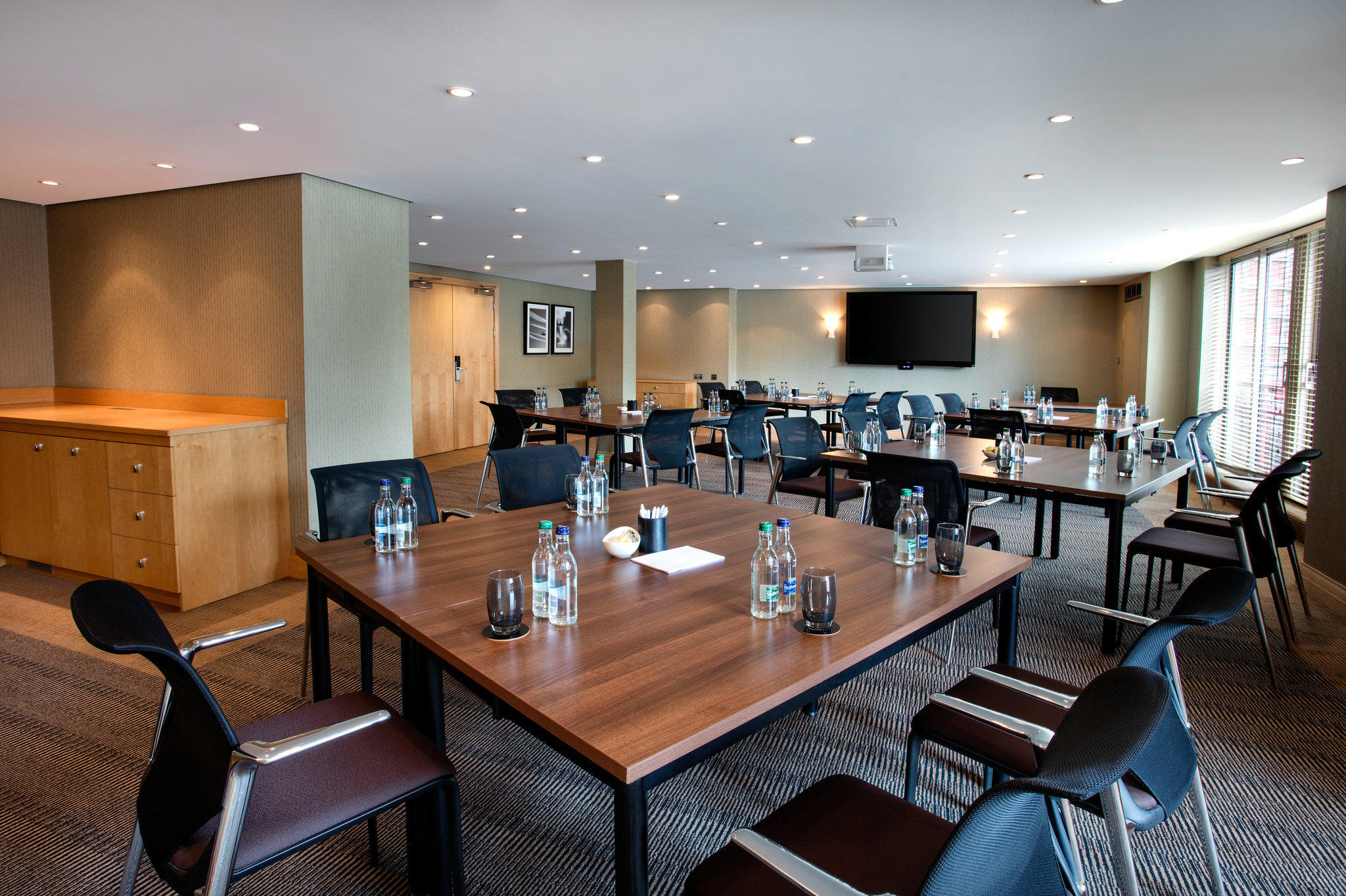 Images Crowne Plaza London - Heathrow, an IHG Hotel