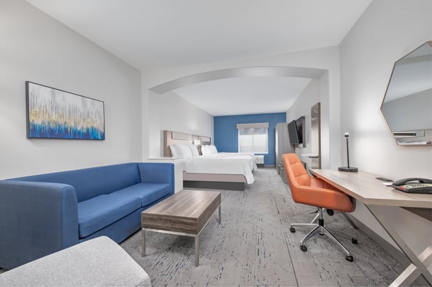 Images Holiday Inn Express & Suites Dallas W - I-30 Cockrell Hill by IHG