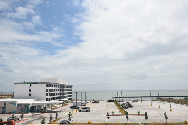 Images Holiday Inn Express Corpus Christi - Beachfront by IHG