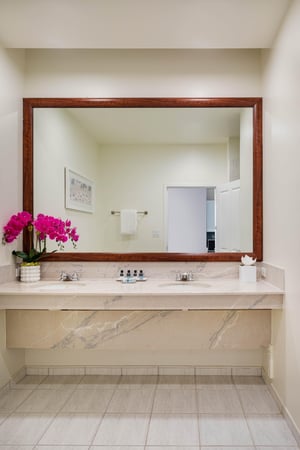 Images The Capri Inn