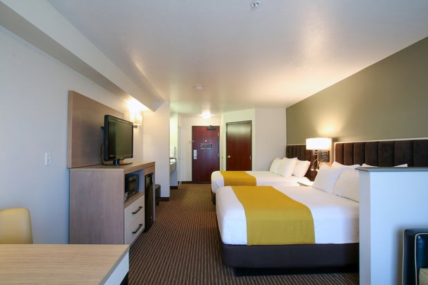 Images Oxford Suites Spokane Valley