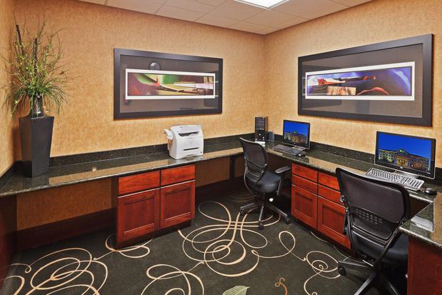 Images Holiday Inn Express & Suites Poteau, an IHG Hotel