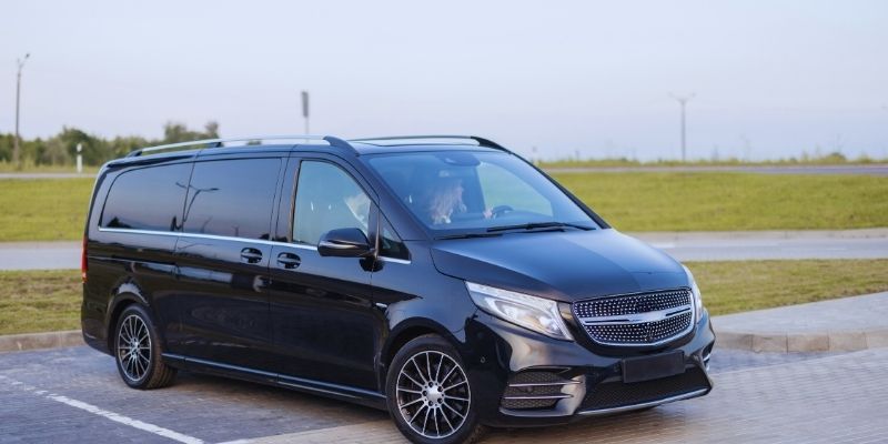 Swiss Travel & Transfer GmbH, Geissbergstrasse 18 in Kloten