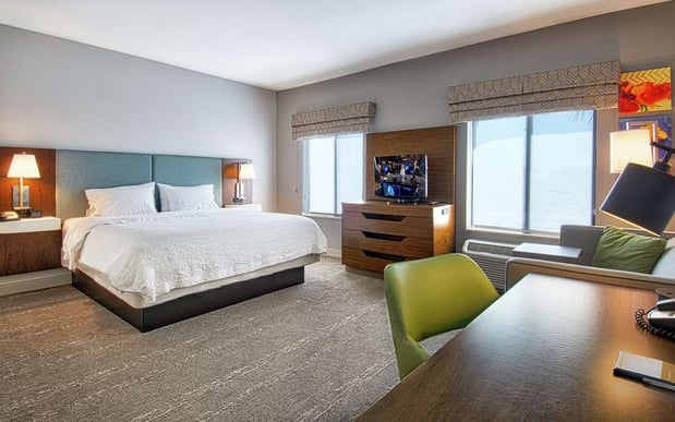 Images Hampton Inn & Suites Hemet