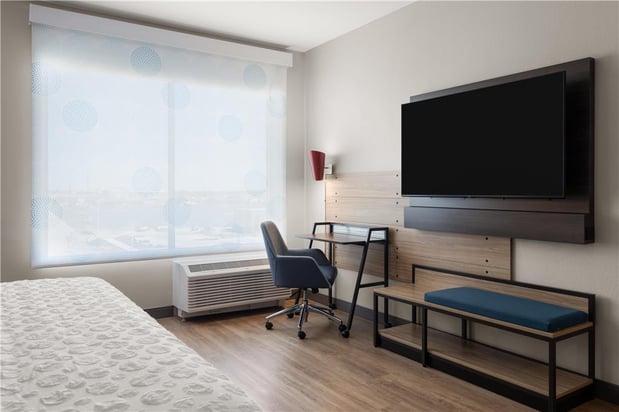 Images Tru By Hilton Kearney