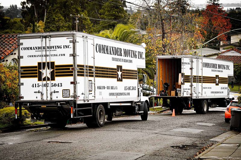 Images Commander Moving Inc.