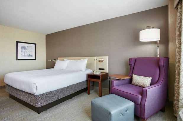 Images Hilton Garden Inn San Francisco Airport North