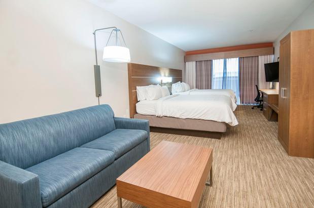 Images Holiday Inn Express & Suites Biloxi- Ocean Springs by IHG