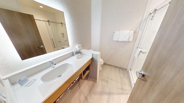 Images Holiday Inn Express & Suites Chicago Schaumburg by IHG