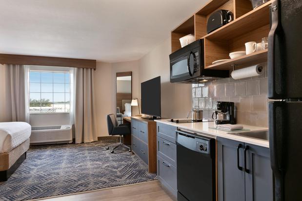 Images Candlewood Suites Fayetteville Fort Bragg by IHG