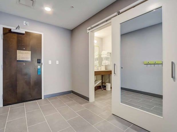 Images Hampton Inn and Suites by Hilton Cincinnati Midtown Rookwood
