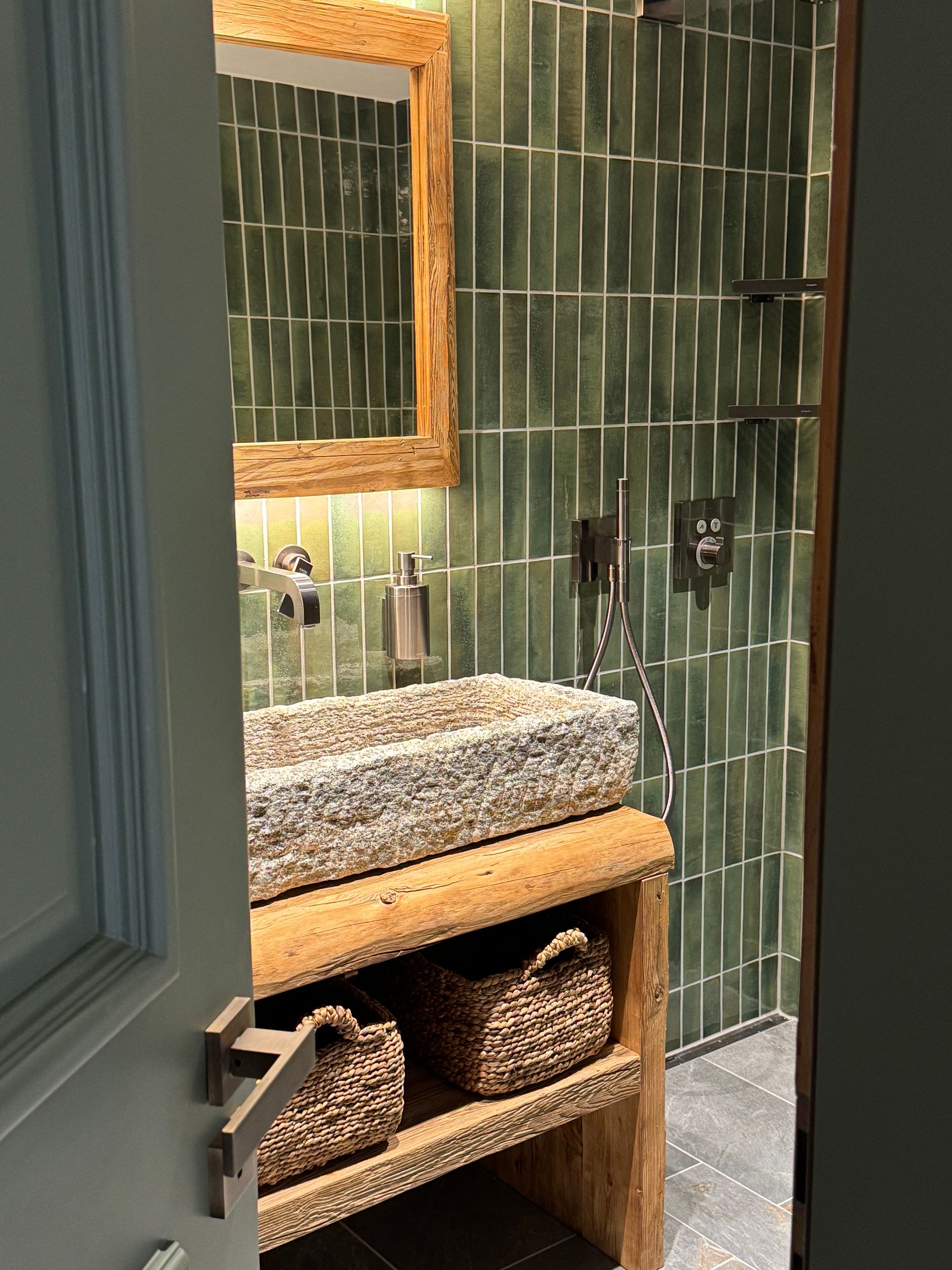 EDELWIIS Interiors, Forchstrasse 127 in Zürich