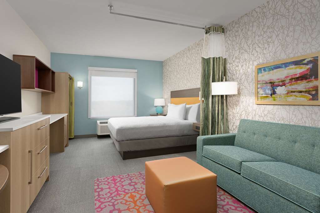 Guest room