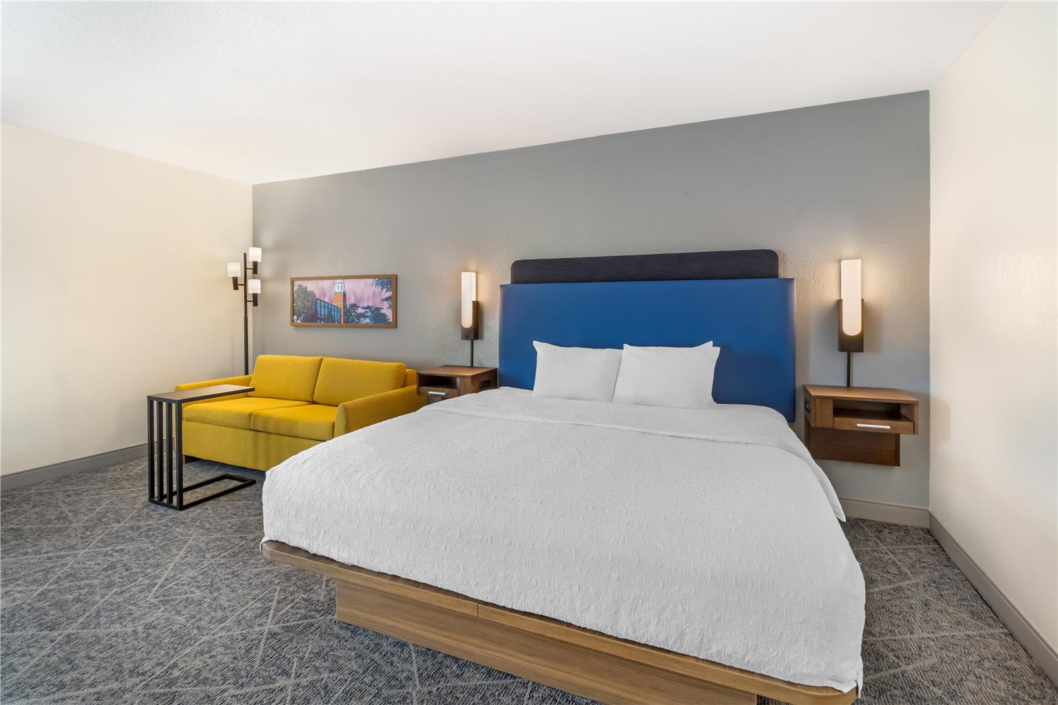 Guest room 