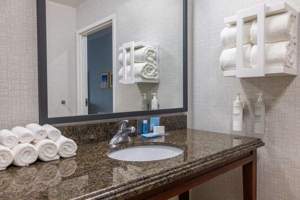 Images Hampton Inn & Suites Brenham