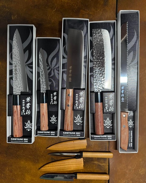 Images Razor Sharp AZ