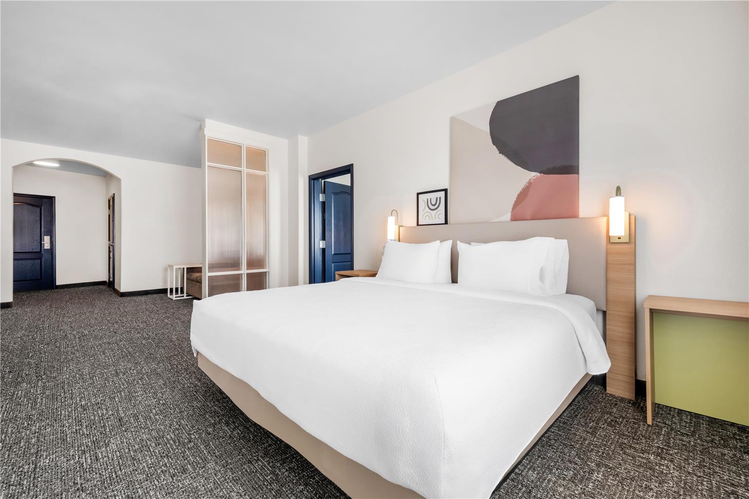 Guest room