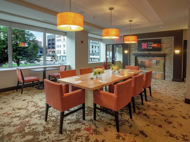 Images Hilton Garden Inn Buffalo Downtown