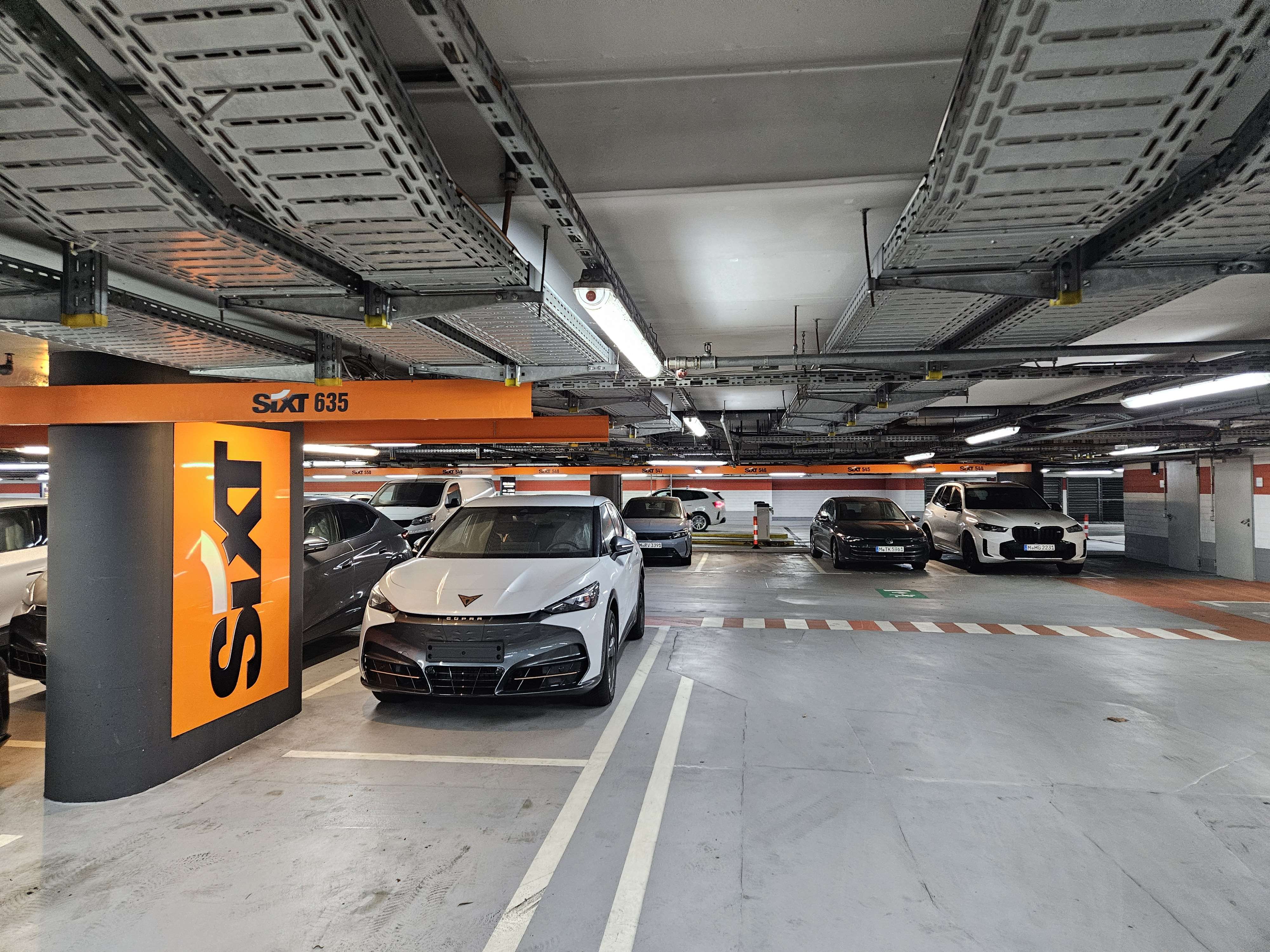 Bild 19 SIXT Autovermietung München Messestadt Riem in München