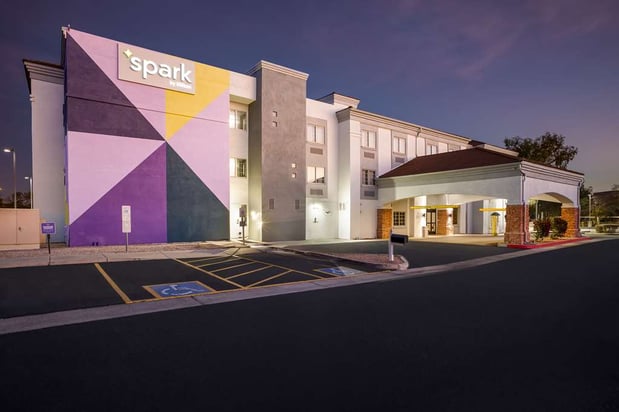 Images Spark by Hilton Glendale Phoenix North