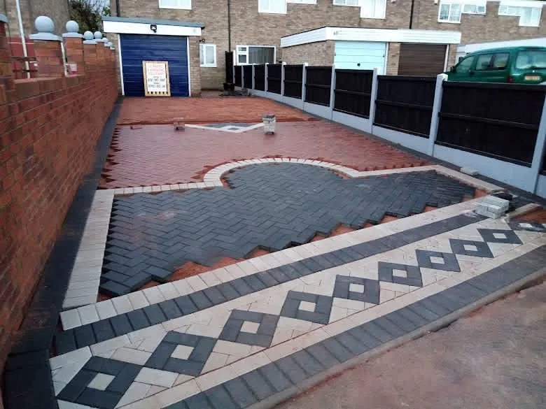 Images Prestige Driveways & Landscapes