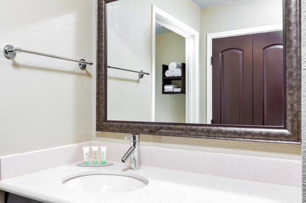 Images Staybridge Suites College Station by IHG