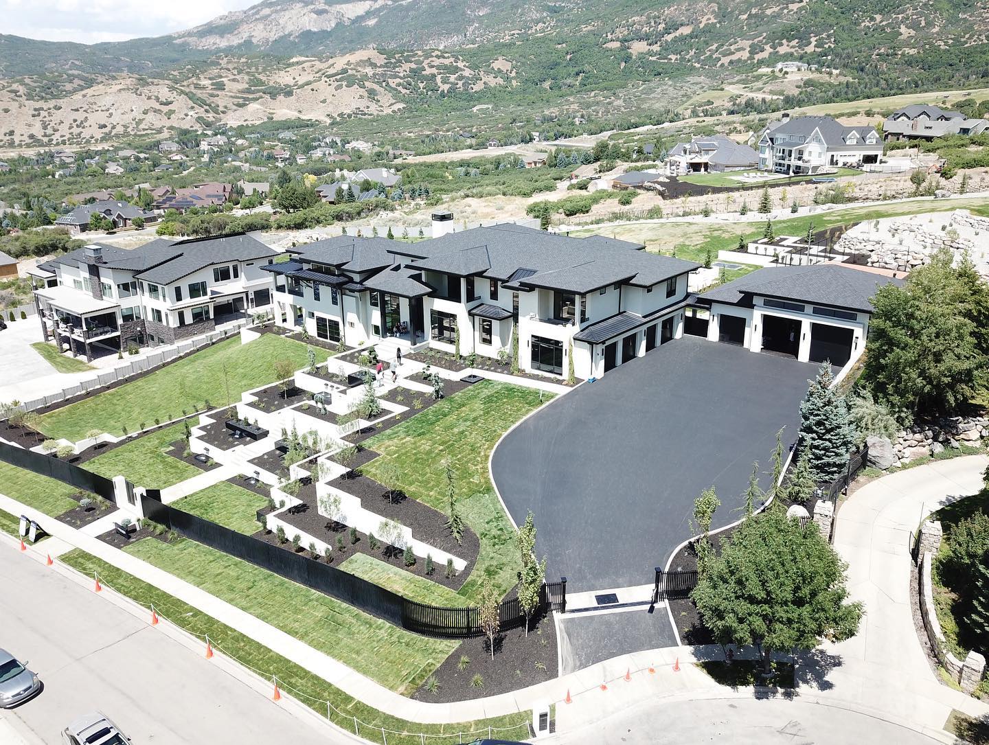 New residential asphalt paving and driveway construction completed by Eckles Paving in Cache Valley Utah
