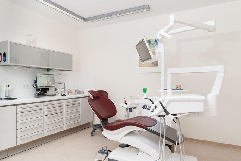 Kundenbild groß 3 Zahnarztpraxis Dr. Nicola Theus