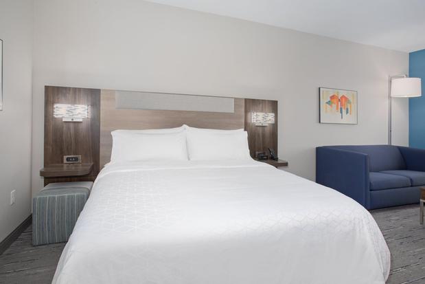Images Holiday Inn Express & Suites Burley, an IHG Hotel