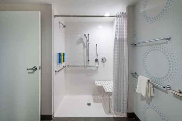 Images Tru by Hilton Fayetteville Fort Liberty