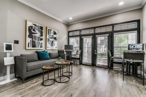 Images Estates at Las Colinas