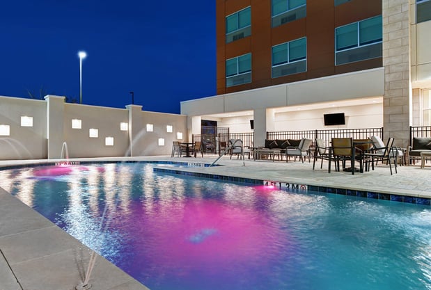 Images Holiday Inn Express & Suites Houston Memorial - City Centre by IHG