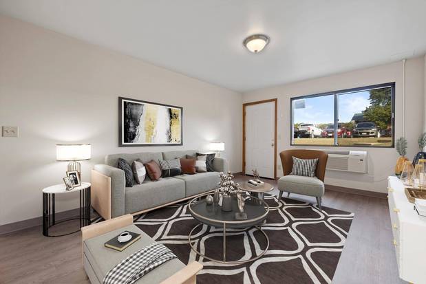 Images Fox Meadows Apartments