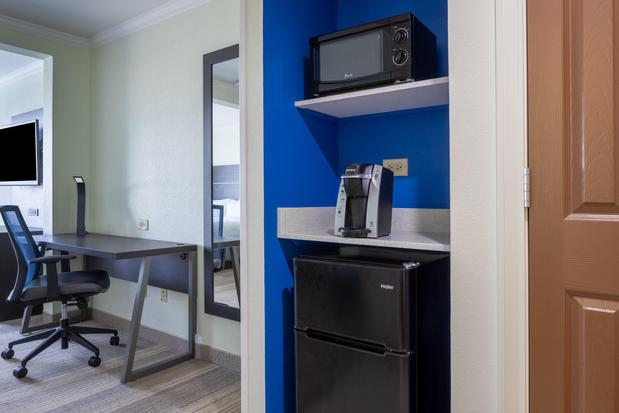 Images Holiday Inn Express Coventry S - West Warwick Area by IHG