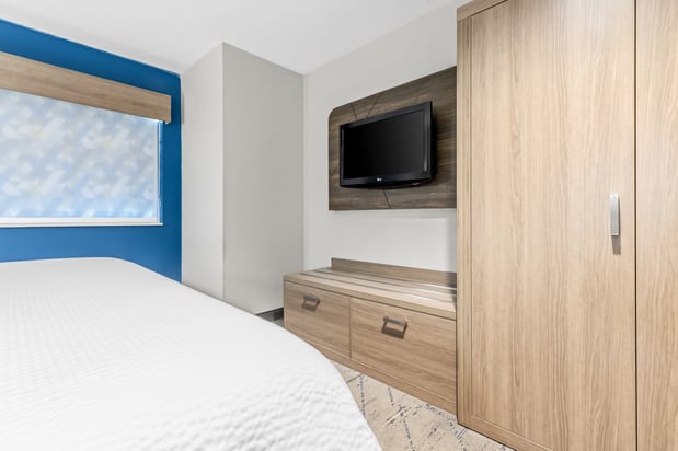 Images Holiday Inn Express & Suites Florence Northeast by IHG