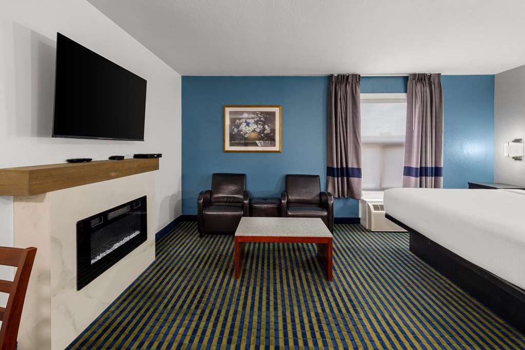 Images SureStay Plus by Best Western Brooks