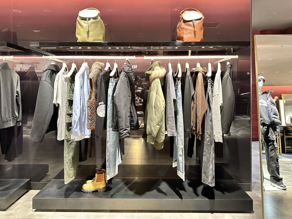 Images ロエベ 伊勢丹新宿店メンズ館4F