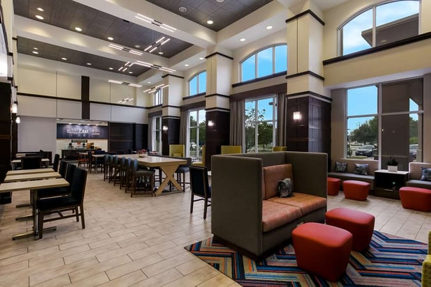 Images Hampton Inn & Suites Wilmington Christiana