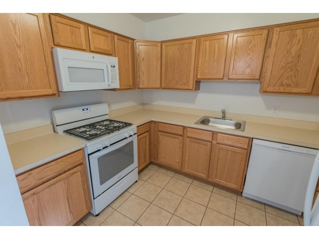 Images Mayflower Crossing Apartments