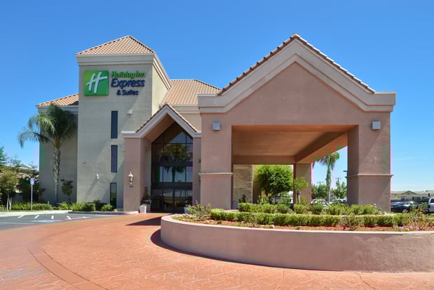 Images Holiday Inn Express & Suites Lathrop by IHG