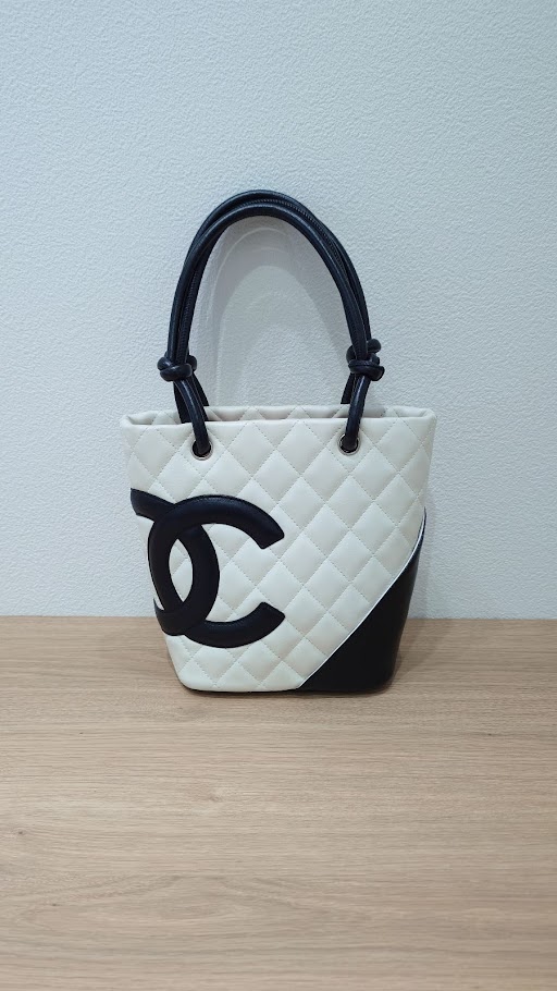 Images KOMEHYO（コメ兵）買取センターイオンモール神戸北