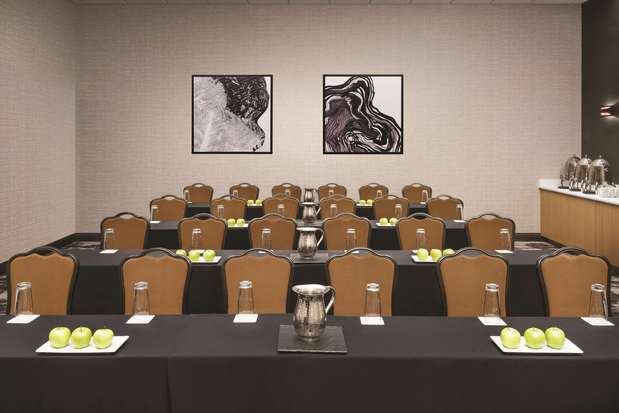 Images DoubleTree by Hilton Hotel Colorado Springs
