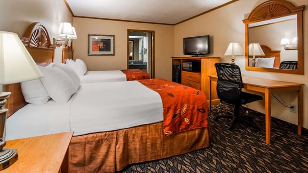 Images SureStay by Best Western Kansas City Country Inn North